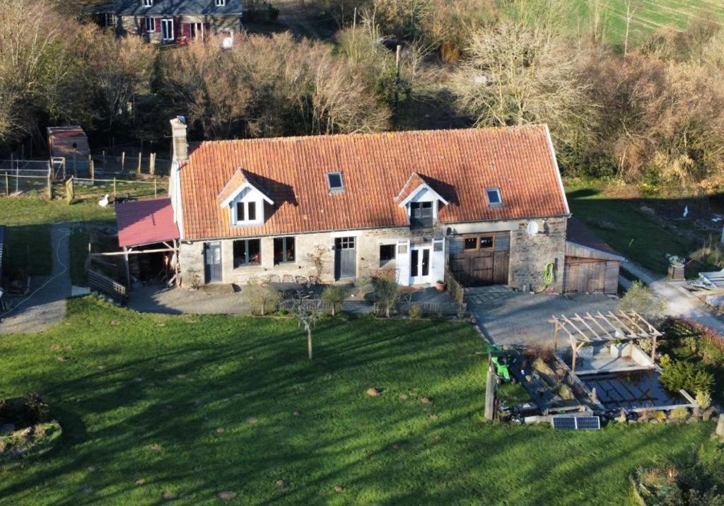 Ferme de Noyes Panzió Sourdeval Kültér fotó