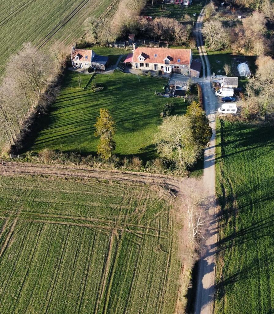 Ferme de Noyes Panzió Sourdeval Kültér fotó